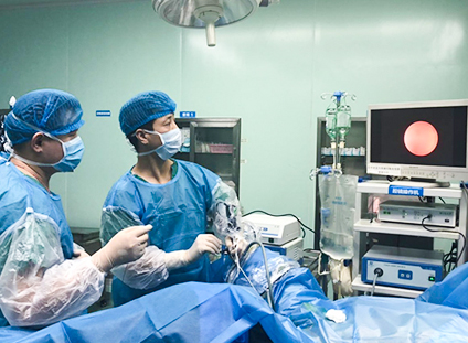 重庆金易医院泌尿外科具备雄厚的技术力量,能顺利开展泌尿系统及男性